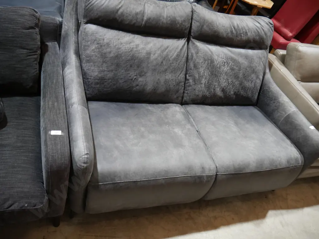 Gray two-seater sofa Image 1++