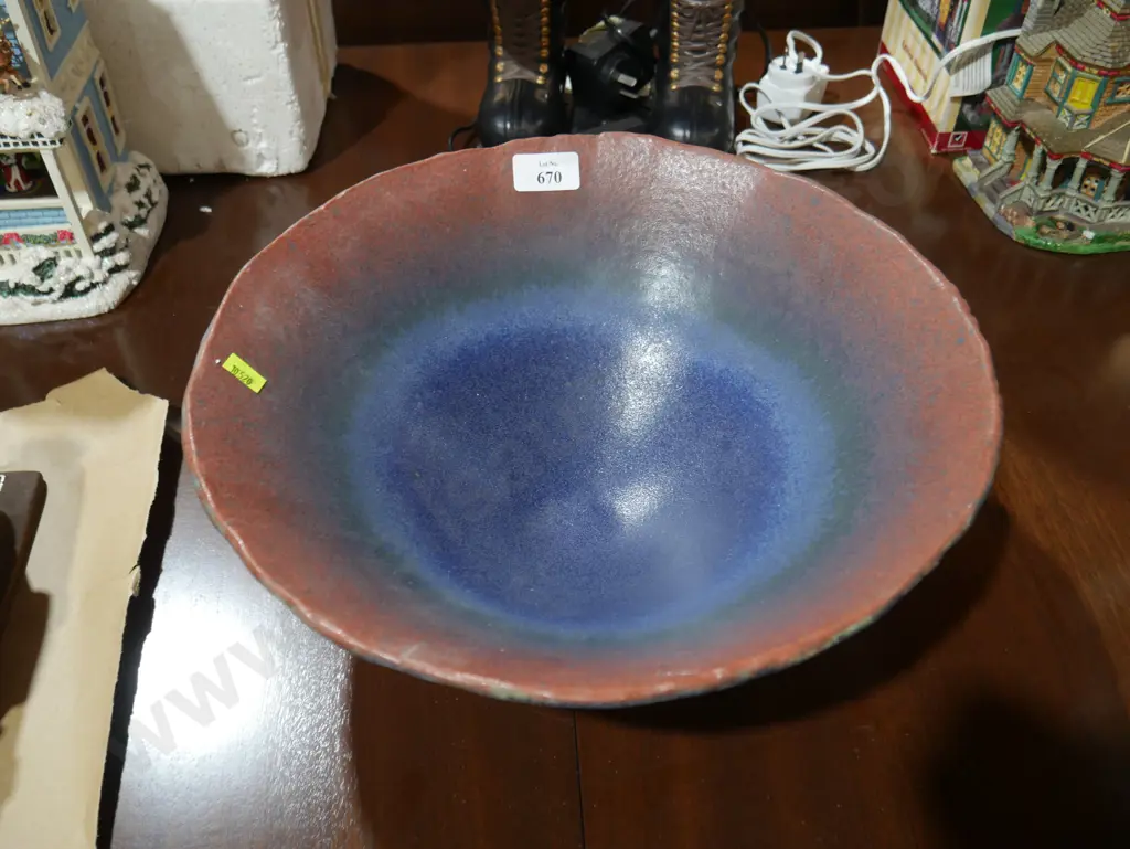 Pottery bowl Image 1++
