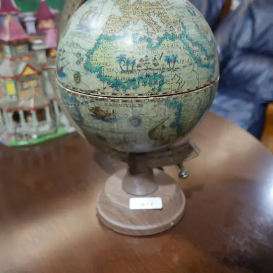Globe