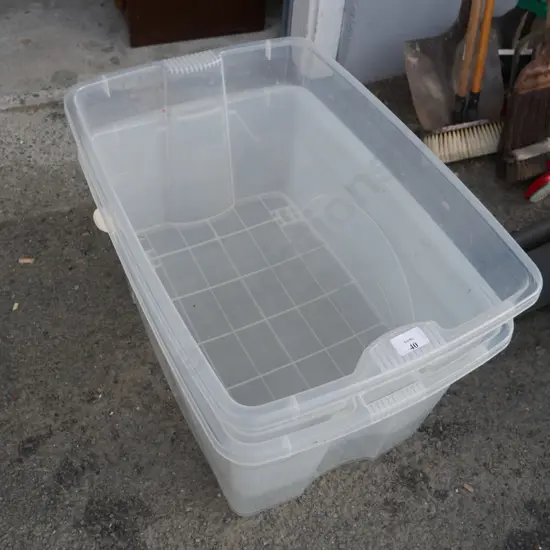 Plastic storage containers