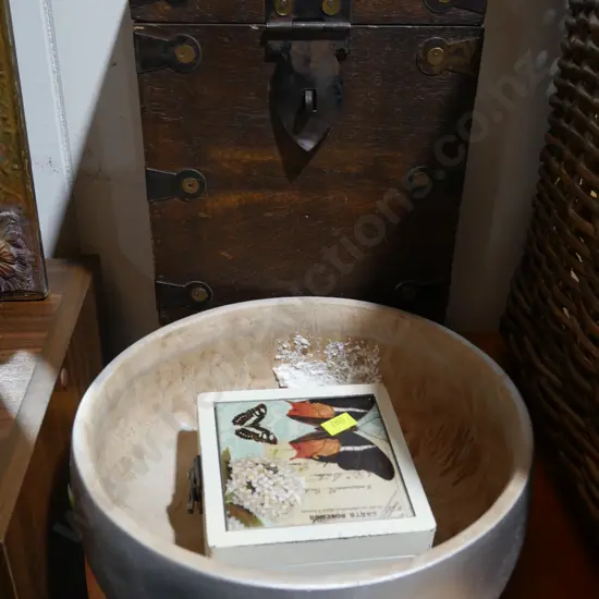 Butterfly coaster box, fruit bowl etc