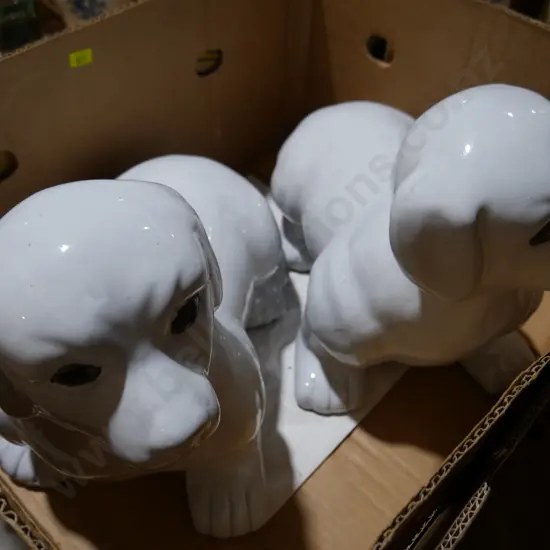 2 ceramic dogs