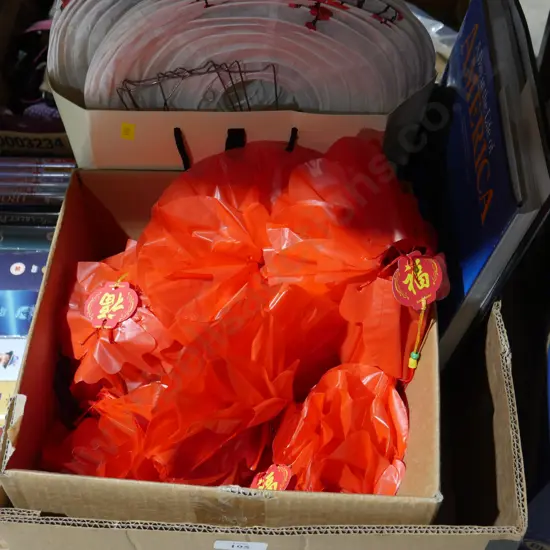 Oriental decorations etc