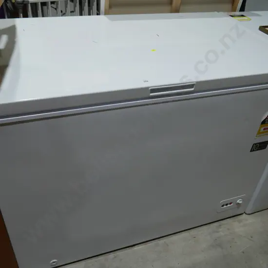 Midea chest freezer