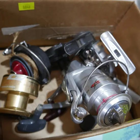 Fishing reels