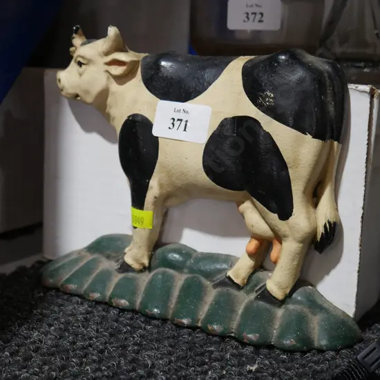 Cow door stop
