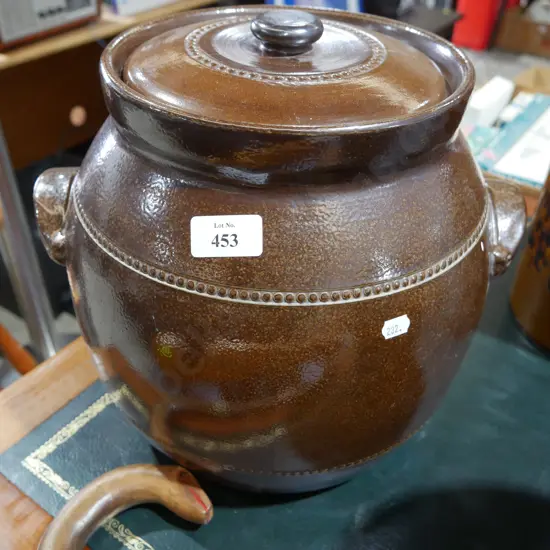 Pottery crock