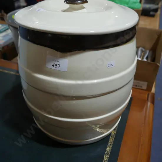 Benhar lidded pottery crock
