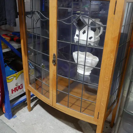 Leadlight china cabinet