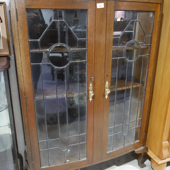 Leadlight china cabinet