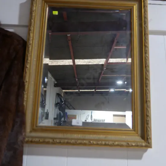 Gilt frame mirror