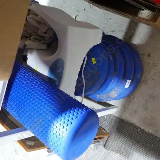 Weights, foot spa etc