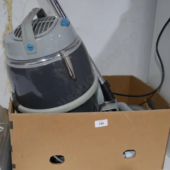 Tellus vacuum cleaner