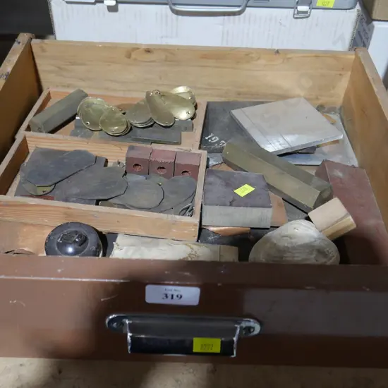 Assorted metal pieces