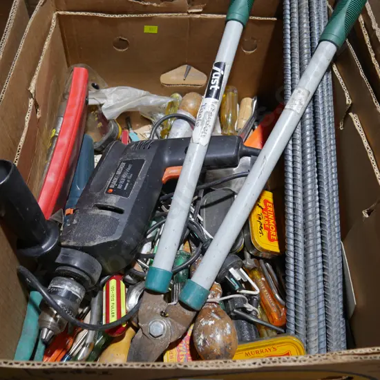 Screwdrivers  electric drill