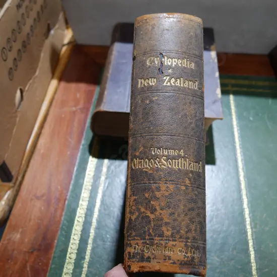 Cyclopaedia of New Zealand V.4 Otago and Southland