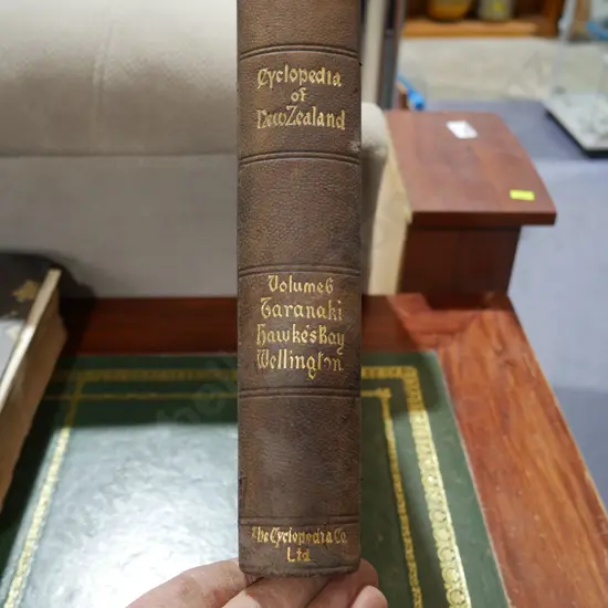 Cyclopaedia of New Zealand V.6 Taranaki, Hawkes bay, Wellington