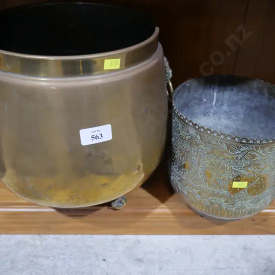 2 brass plant pots