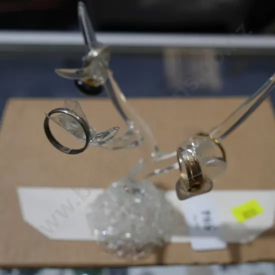 Ring stand and rings