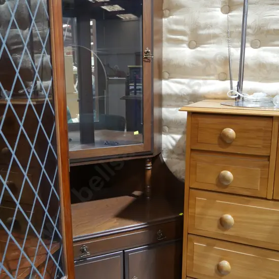 Corner display cabinet