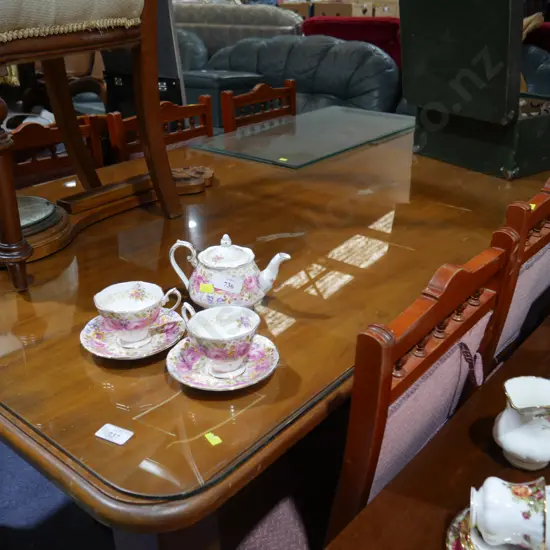 Dining table and 6 chairs