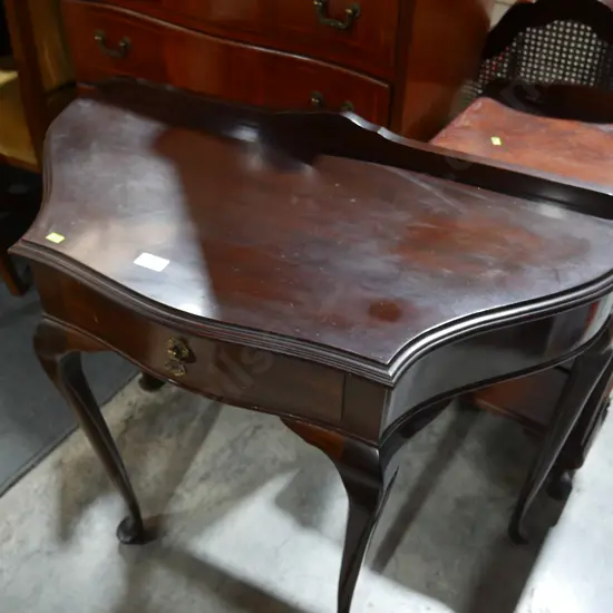 Half round hall table