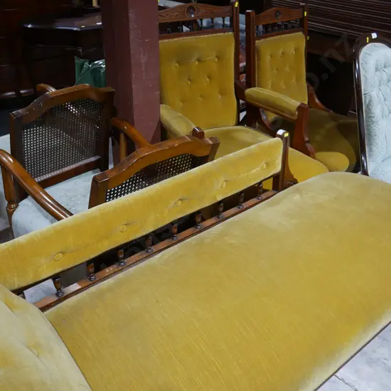 Chaises lounge and 2 chairs