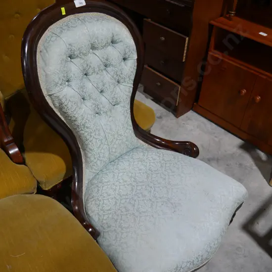 Ladies chair