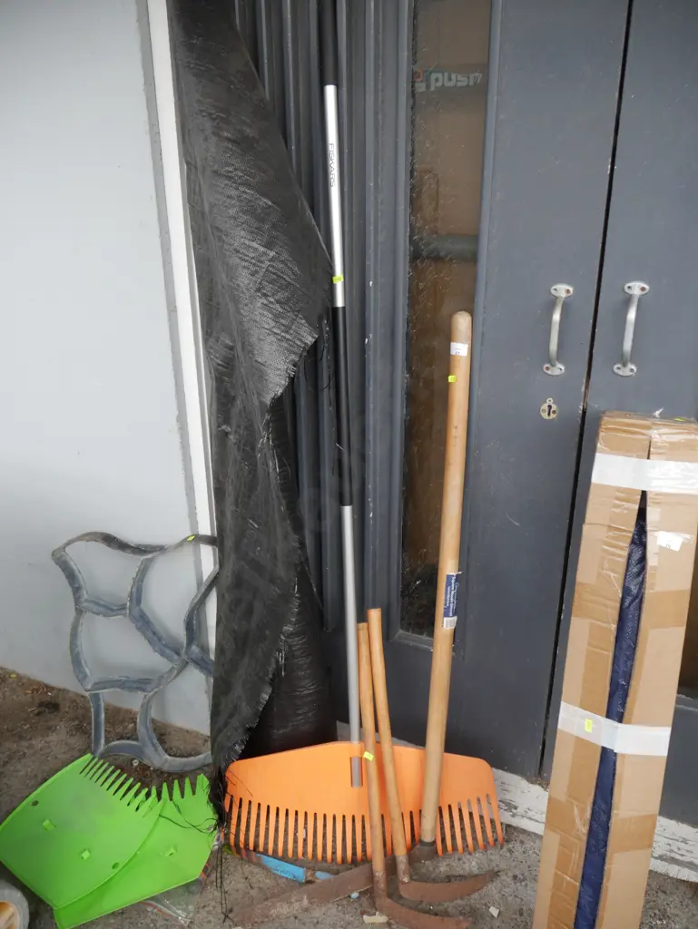 Weed mat etc Image 1++