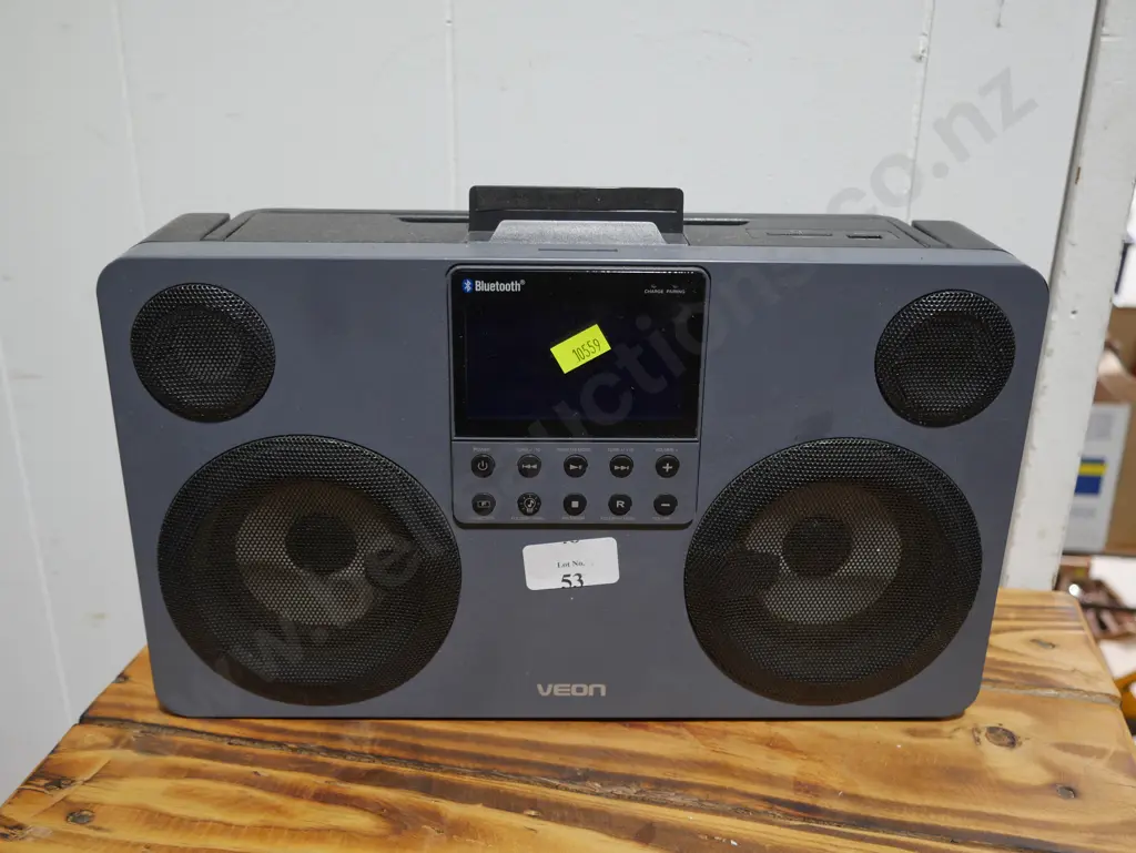 Veon Bluetooth boombox Image 1++