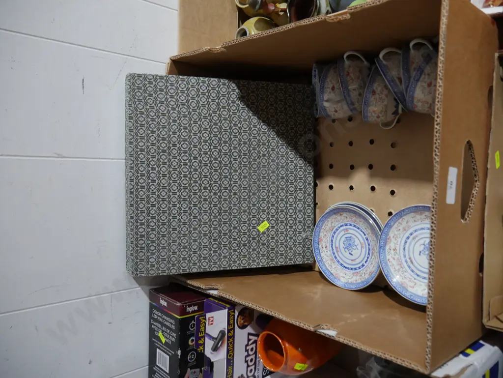 Blue and white cups and saucers, Chinese double sided silk embroidery Image 1++