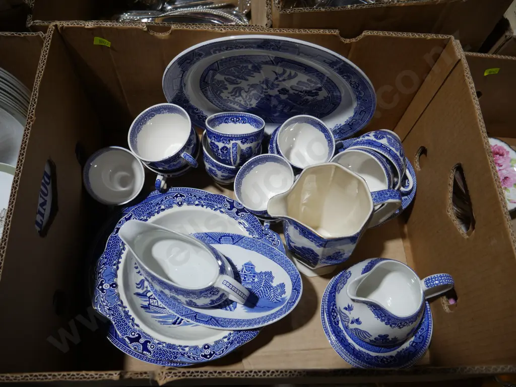 Woodsware blue and white china Image 1++
