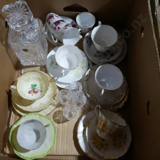 Assorted trios, crystal decanter etc