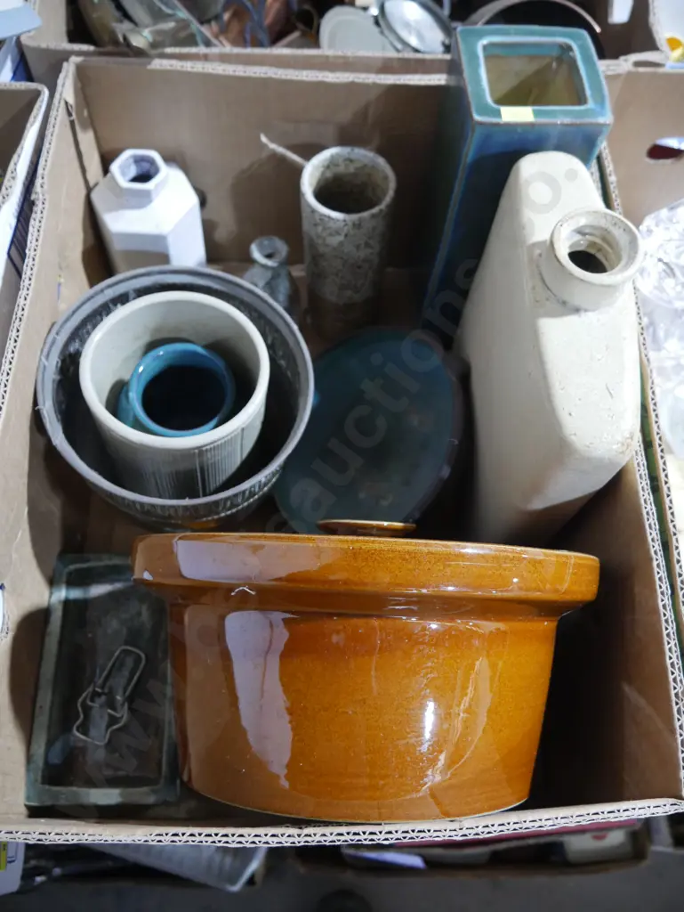 Temuka crock pot, pottery vases etc Image 1++