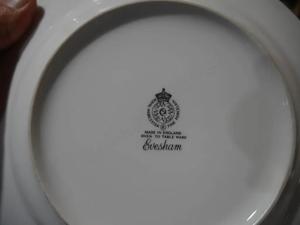 Three boxes of Royal Worcester china Image 1++