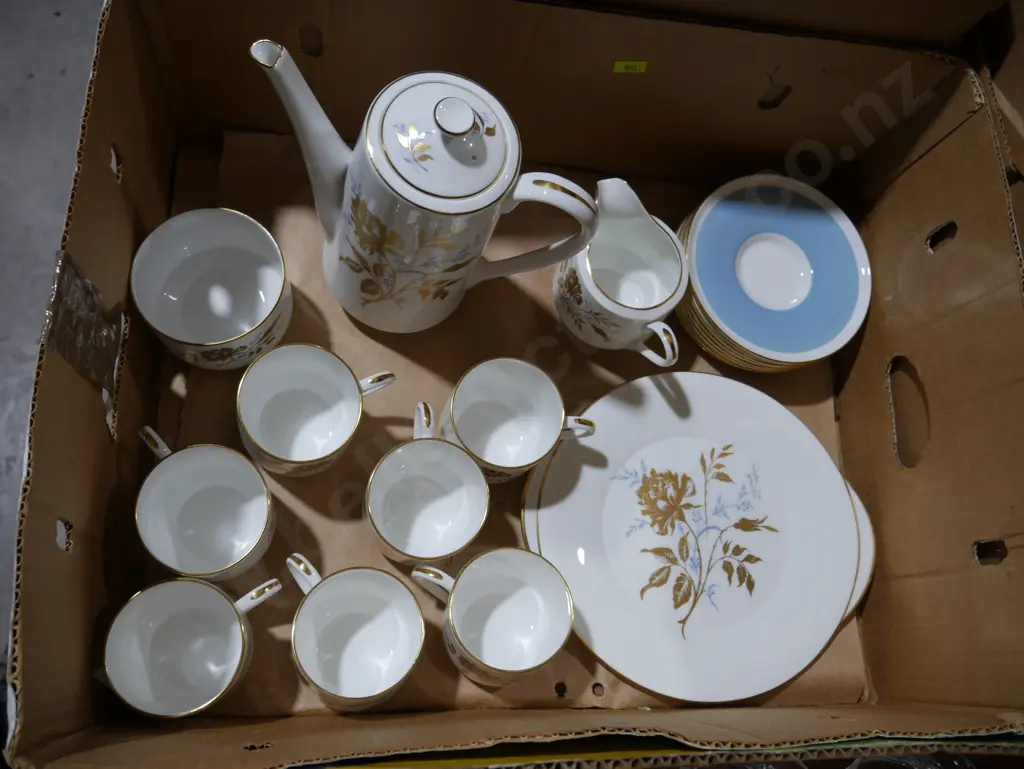 Aynsley tea set Image 1++