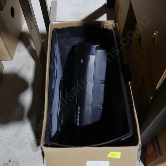 Boxed paper shredder