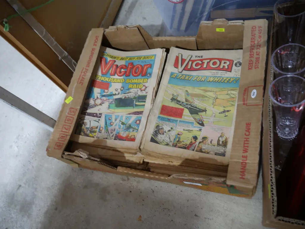 Victor comics Image 1++