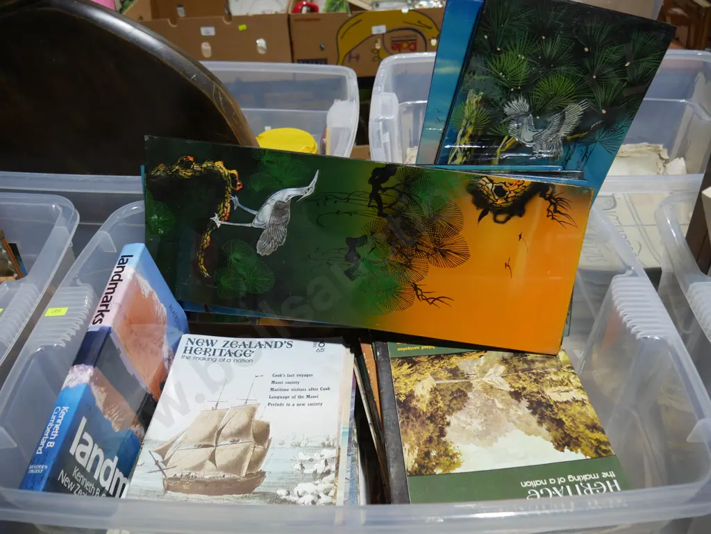 New Zealand heritage books, Oriental wall hangings Image 1++