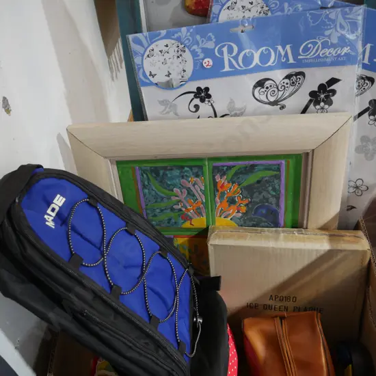 Garden wall art lizard etc