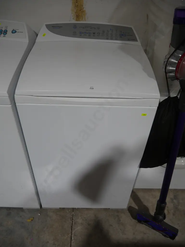 Fisher & Paykel washing machine Image 1++