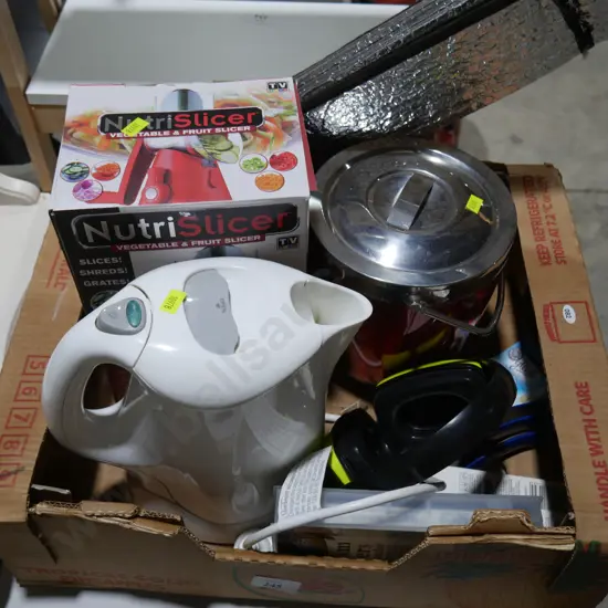 Assorted kitchen appliances etc