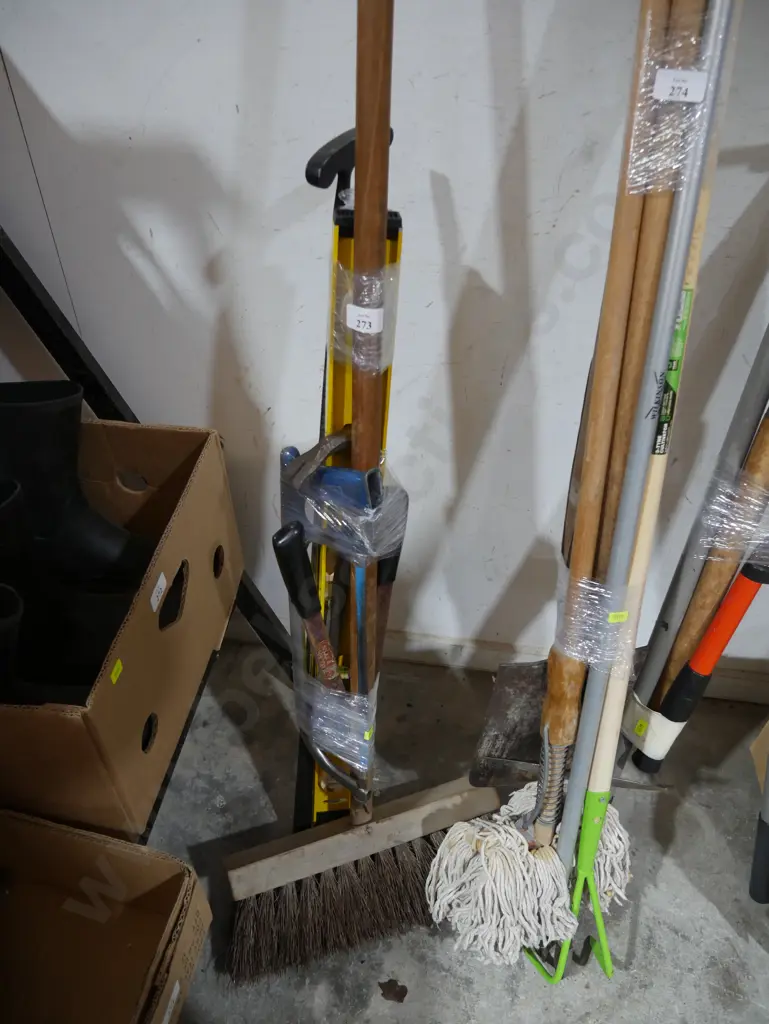 Broom, level etc Image 1++