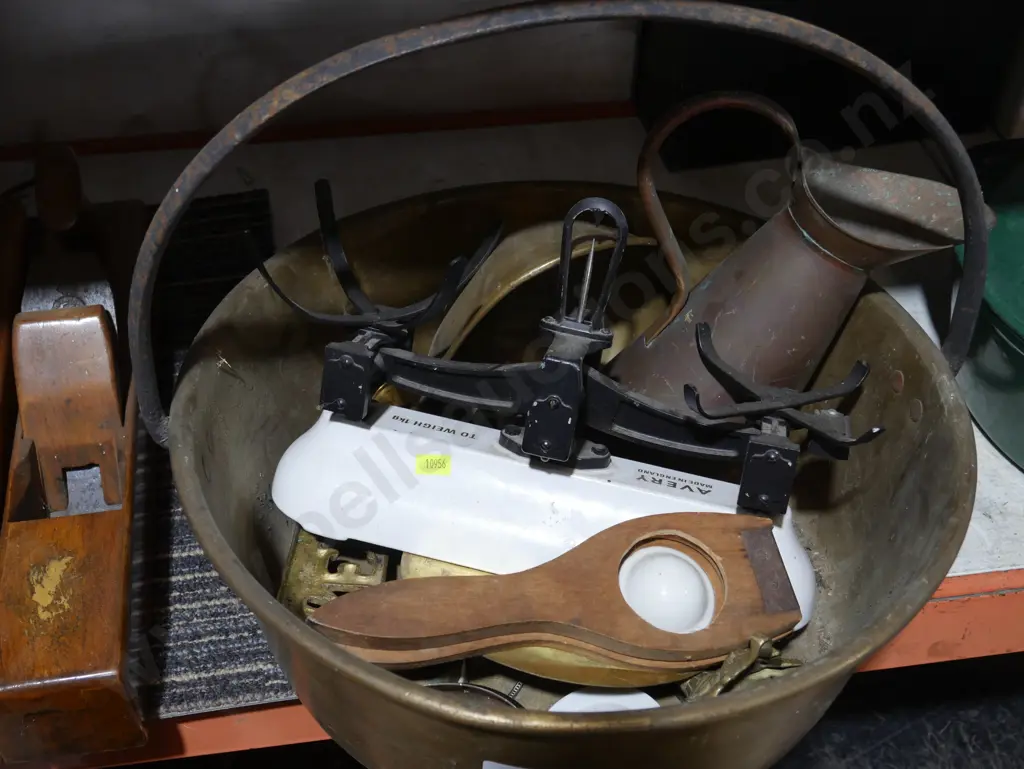 Brass jam pan, scales etc Image 1++
