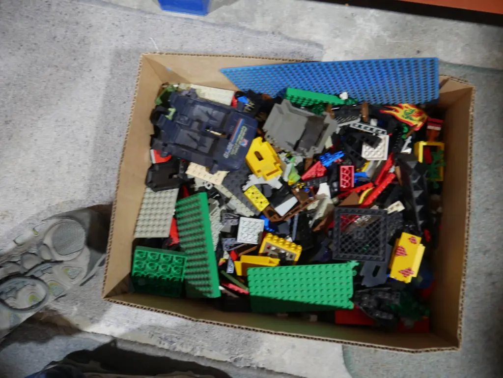 Assorted LEGO blocks Image 1++