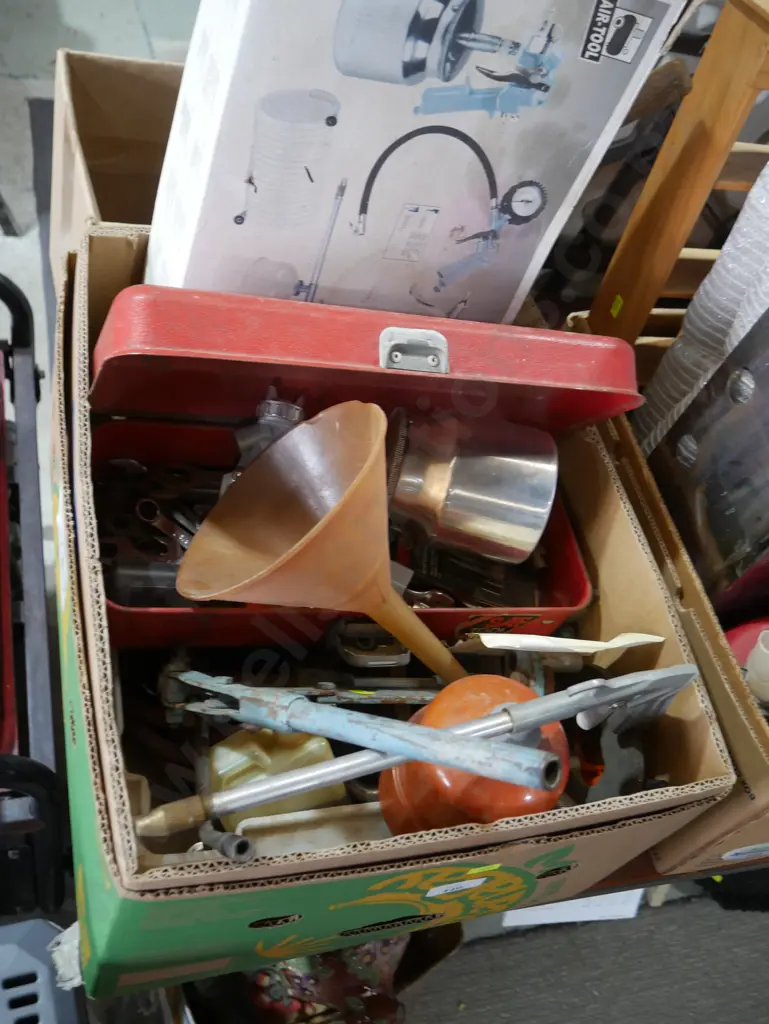 Spanners spray paint guns etc Image 1++