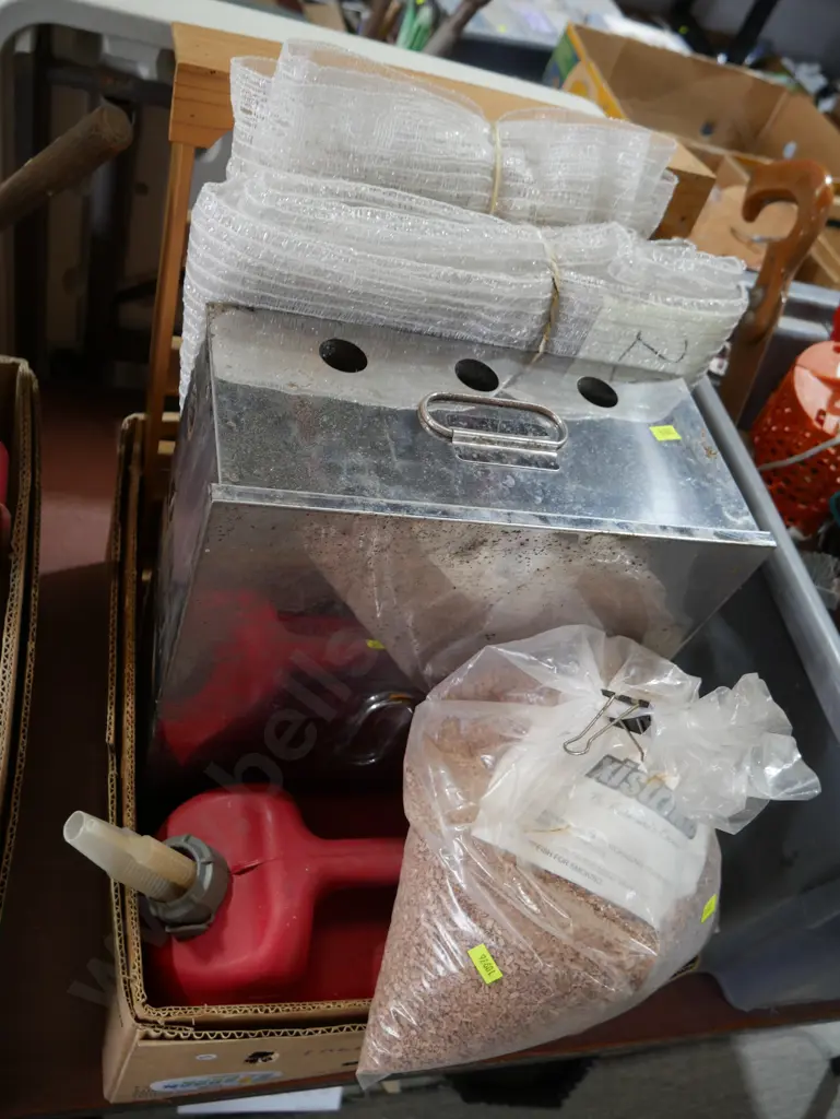 Smoker smoking chips etc Image 1++