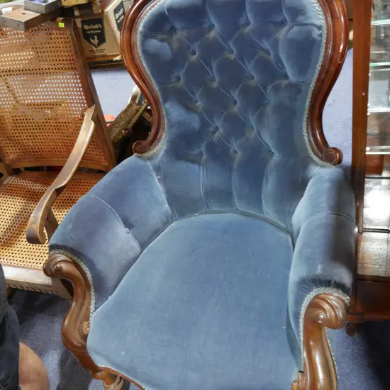 Gentleman's chair