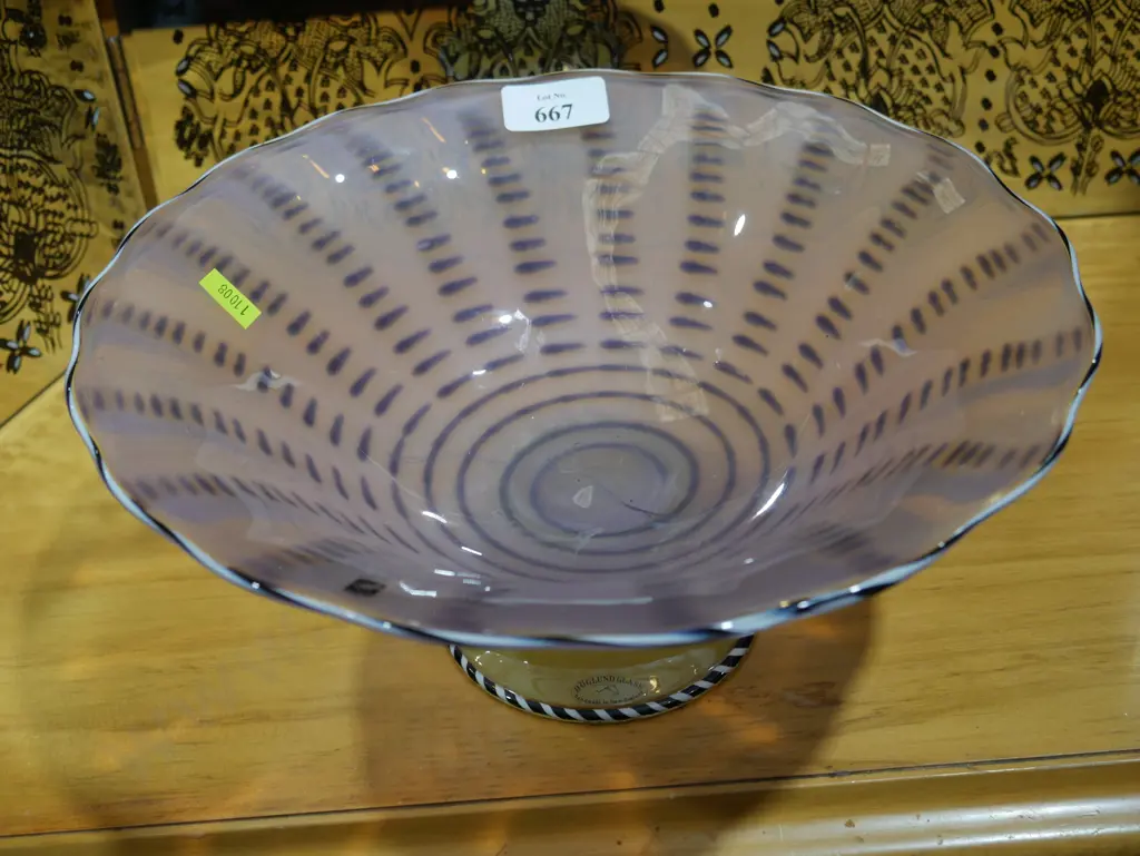 Art Glass bowl Image 1++