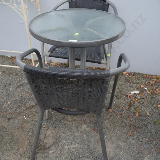 Outdoor table and 2 chairs